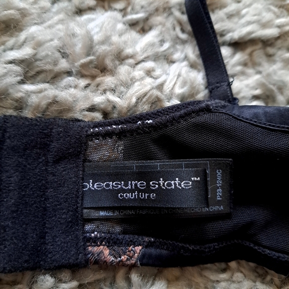 pleasure state Couture | Black Multi color snake skin studded women's bra - Picture 7 of 9